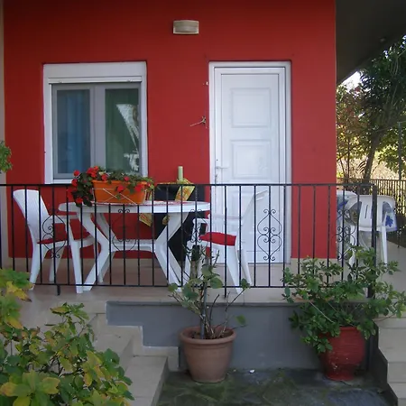 Elli Апартаменты *