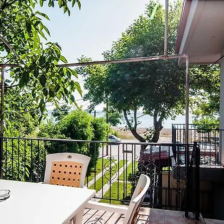 Elli Апартаменты *